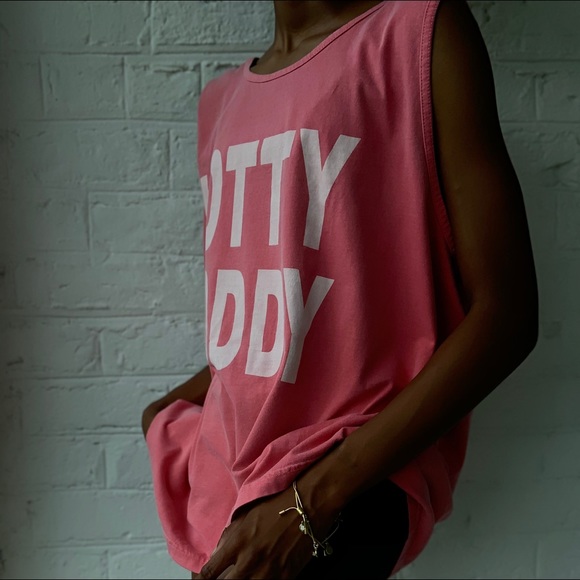 Pink ‘HOTTY TOTTY’ Tee - Picture 3 of 4